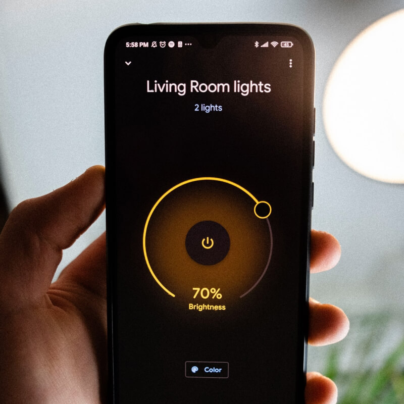 Enceinte intelligente avec commande vocale Alexa intégrée. Format compact et son exceptionnel pour toutes les pièces. – Image 3